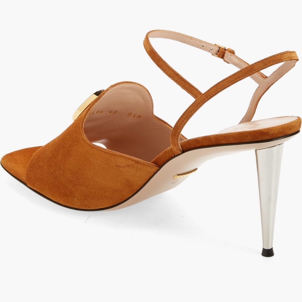 GUCCI
Blondie Slingback Sandals
37EU - Picture 14 of 16